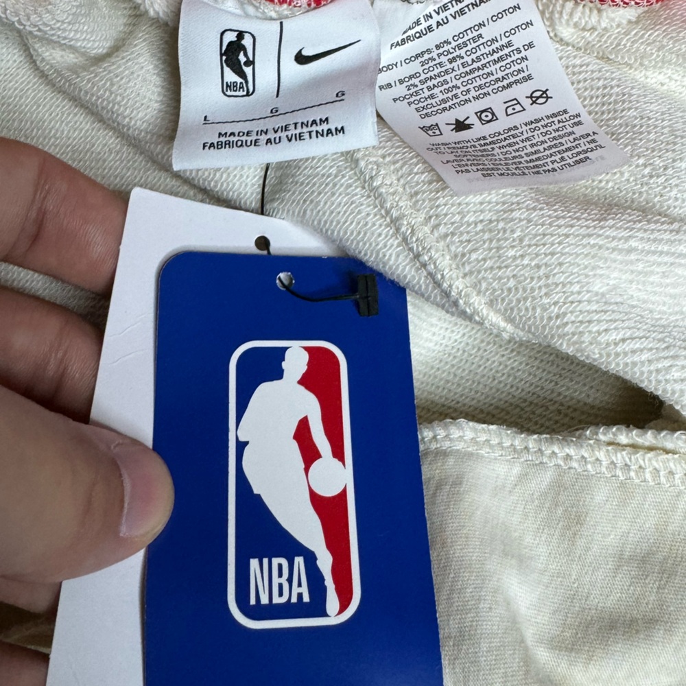 NWT- Nike x NBA Chicago Bulls Courtside Shorts - Picture 6 of 7